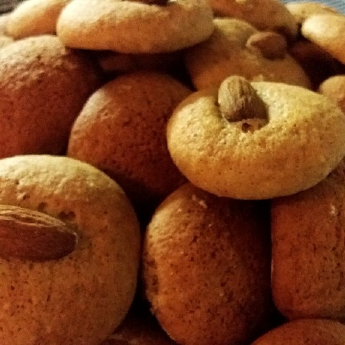 Kitűnő mézes puszedli | Nosalty