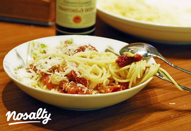 Spagetti san marzano szósszal