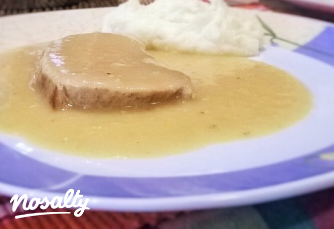 Sertésszelet fokhagymás mártással