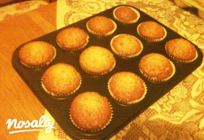 Almás-diós bögrés muffin