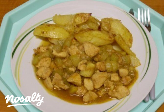 Cukkinis csirkepörkölt